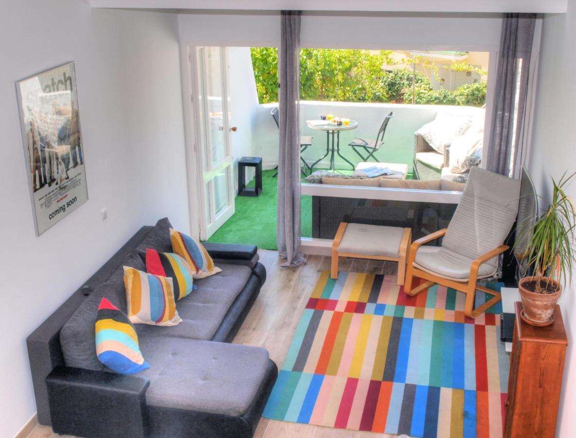 Cristos Beach Apartment Естепона Екстериор снимка
